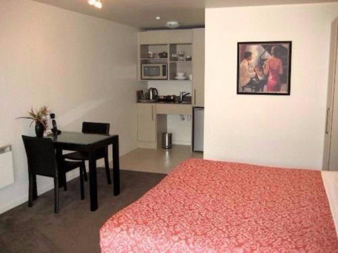 כרייסטצ'רץ' Salerno Motel Apartments מראה חיצוני תמונה A studio apartment in New Zealand