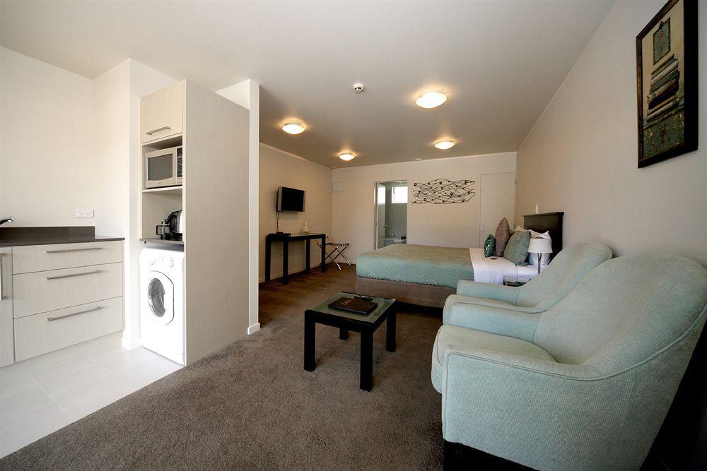 כרייסטצ'רץ' Salerno Motel Apartments מראה חיצוני תמונה A studio apartment