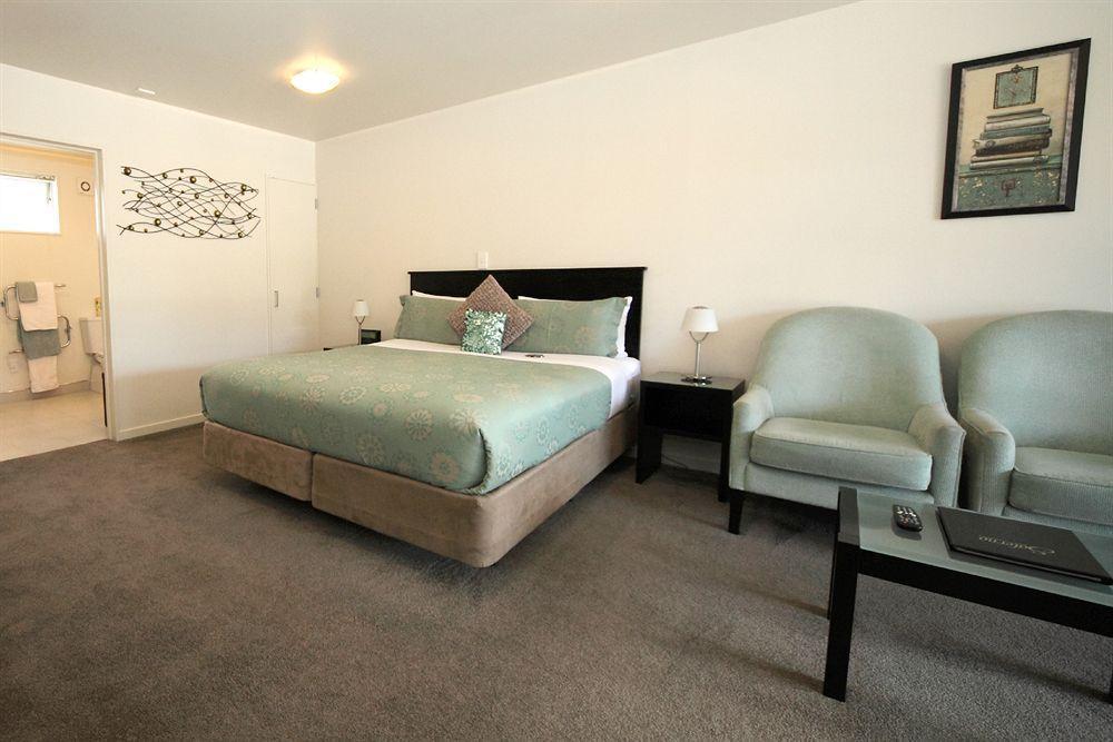 כרייסטצ'רץ' Salerno Motel Apartments מראה חיצוני תמונה A room at the hotel
