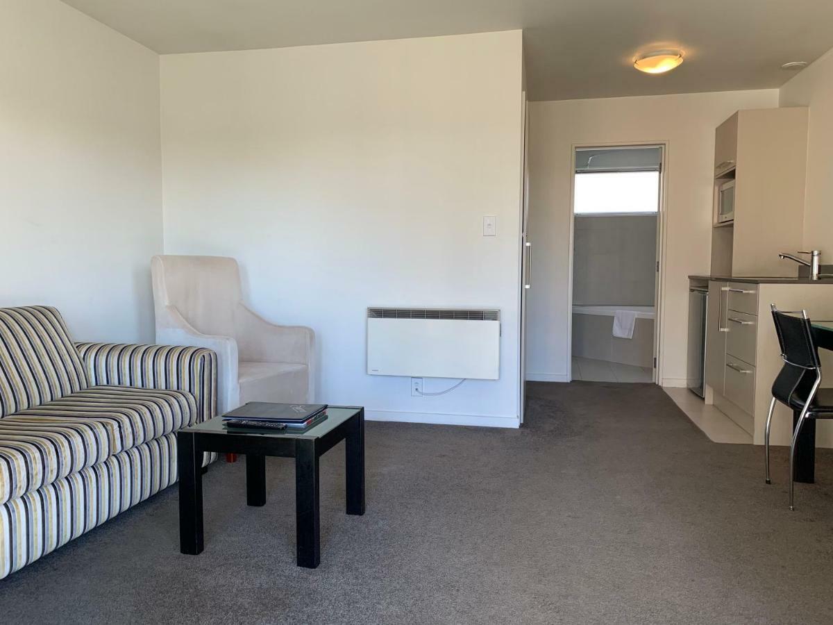 כרייסטצ'רץ' Salerno Motel Apartments מראה חיצוני תמונה A typical studio apartment